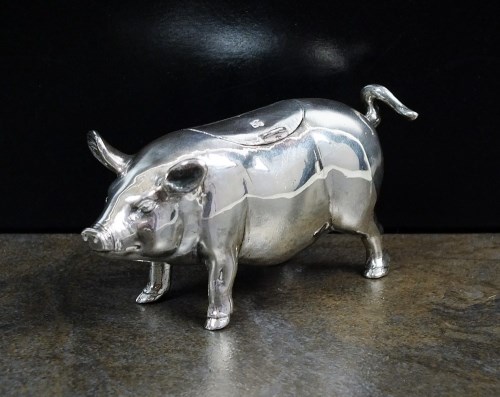 Lot 65 - A Pseudo Hanau silver pig snuff box, import...