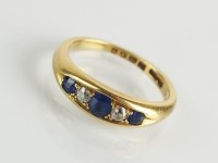 Lot 107 - An 18ct gold early 20th century graduated five...