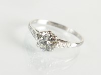 Lot 191 - A single stone diamond ring, the brilliant cut...