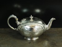 Lot 82 - A Victorian silver teapot, Daniel & Charles...