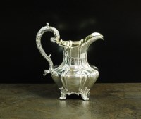 Lot 107 - A William IV silver cream jug, Edward, Edward...