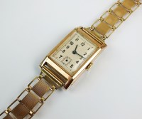 Lot 291 - A Gentleman's 9ct gold wristwatch, the...