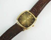 Lot 328 - A Gentleman's 18ct yellow gold Vacheron...