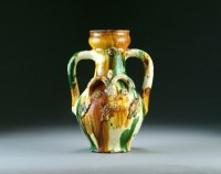 Lot 14 - A Chinese sancai glazed pottery vessel,...