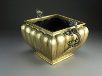 Lot 143 - A Chinese bronze jardiniere, 19th Century, of...