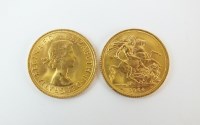 Lot 579 - Two Elizabeth II sovereigns, dated 1964 (2)