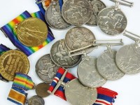 Lot 673 - A collection of twelve 1914-18 War medals,...