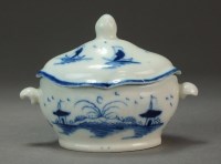 Lot 7 - A Caughley toy dinner service tureen and cover...