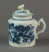 Lot 40 - A Caughley wet mustard pot and cover...
