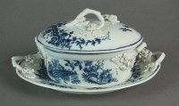 Lot 48 - A Caughley oval butter dish, cover and stand...