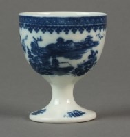 Lot 77 - A Caughley egg cup transfer-printed in the...