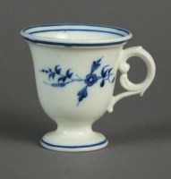 Lot 84 - A Caughley ice or sorbet cup painted with...