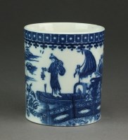 Lot 134 - A Caughley mug, circa 1780-90,...