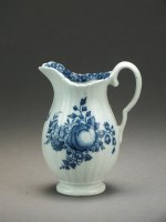 Lot 174 - A Caughley milk jug transfer-printed with the...