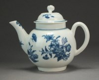 Lot 235 - A Caughley teapot and cover transfer-printed...