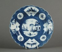 Lot 306 - A Caughley plate painted with a fan-panelled...