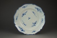 Lot 317 - A Caughley tureen stand painted in blue with...