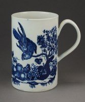 Lot 357 - A Worcester mug transfer-printed in underglaze...