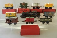 Lot 972 - A collection of 0 Gauge items to include 2...