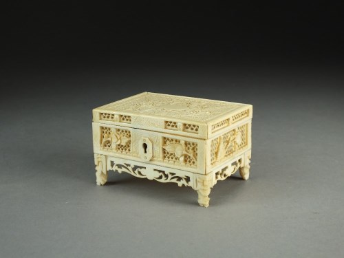Lot 189 - A Chinese ivory casket cricket cage, late Qing...