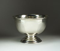 Lot 80 - A silver pedestal bowl, Joseph Gloster Ltd,...