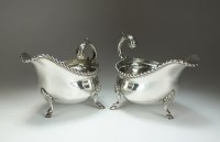 Lot 107 - A pair of Edwardian silver sauce boats, George...