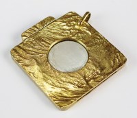 Lot 126 - A 9ct gold cigar cutter, London 1976, designed...