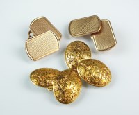Lot 209 - A pair of 18ct yellow gold cufflinks, with...