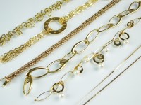 Lot 244 - Two 9ct gold necklaces, together with two 9ct...
