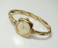 Lot 333 - A Lady's 9ct gold Zenith bracelet wristwatch,...