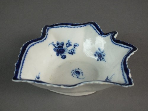 Lot 12 - A large Caughley pickle leaf dish painted with...