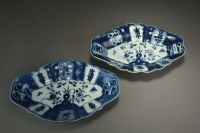 Lot 182 - A pair of Caughley dessert centre dishes,...