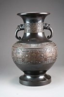 Lot 409 - A large Chinese bronze vase, late Qing Dynasty,...