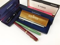 Lot 130 - A collection of sixteen fountain pens,...