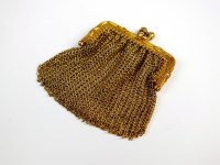 Lot 135 - A 9ct gold small mesh purse, weight 25g