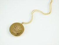 Lot 152 - A 9ct gold circular locket, commemorating the...