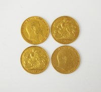 Lot 670 - Four Edward VII half sovereigns, dated 1902 x...