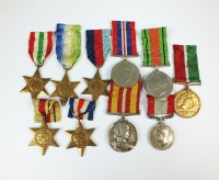 Lot 709 - An assorted collection of war medals,...