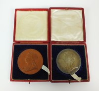 Lot 727 - A Victoria silver diamond Jubilee medallion,...