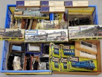 Lot 138 - Kitmaster OO kits: Beyer-Garratt 2-6-6-2,...