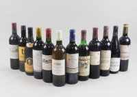 Lot 59 - A mixed lot of twelve bottles to include Saint...