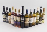 Lot 68 - A mixed lot of thirteen bottles various to...