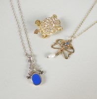 Lot 81 - A 9ct gold Art Nouveau style moonstone and...