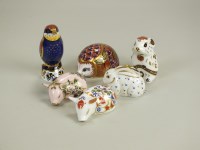 Lot 122 - Royal Crown Derby paperweights to include a...