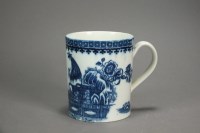 Lot 45 - A small Caughley porcelain mug...