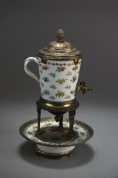 Lot 118 - A Clignancourt (Porcelaine de Monsieur) liquor...