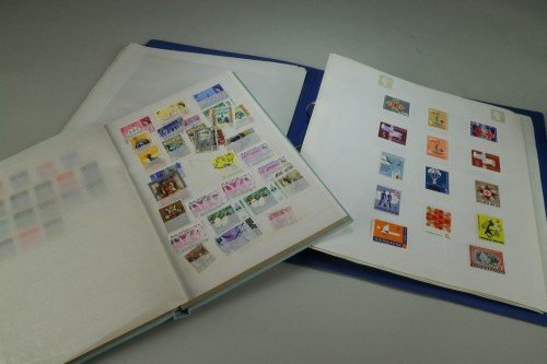 Lot 49 - A large collection of stamps and albums, to...