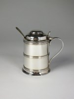 Lot 110 - An Edwardian novelty silver mustard pot in the...