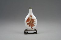 Lot 60 - A Chinese porcelain snuff bottle Qing Dynasty,...