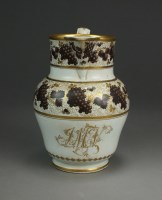 Lot 26 - A Barr Worcester porcelain jug, early 19th...